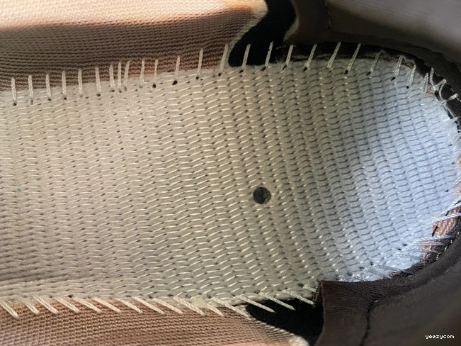 GY4109 Copfade V3 Adidas Yeezy 700 Boost 0818